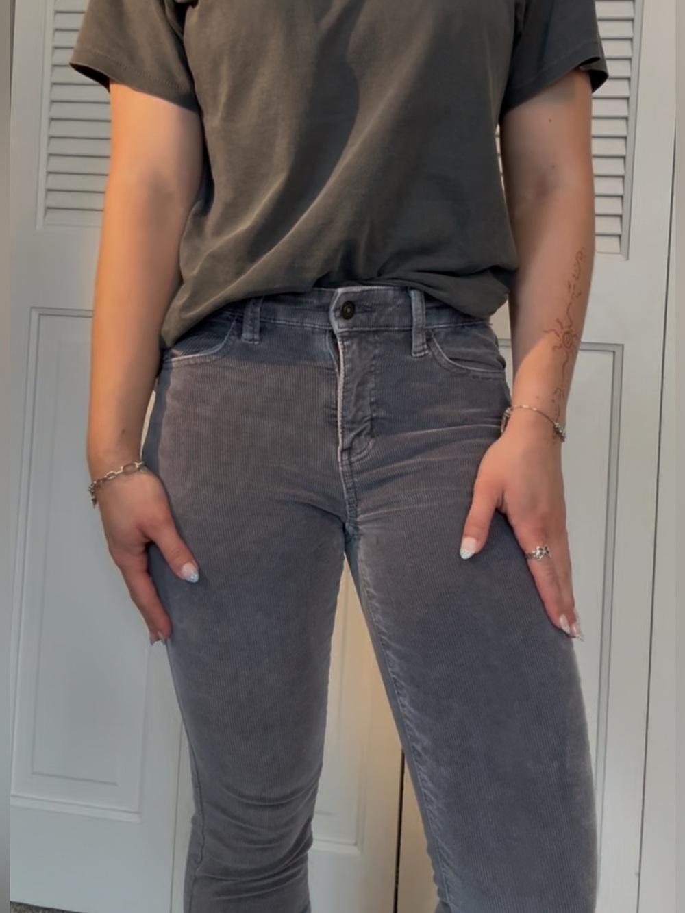 Women’s High-Rise Corduroy Jeans in Gray